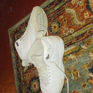 🎁Jordan4 🥳MAKE OFFER